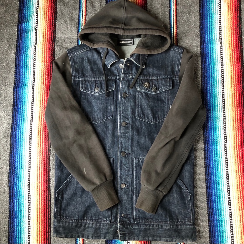 The hundreds denim jacket size M
